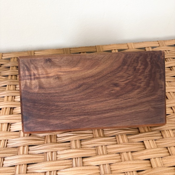 Walnut wood Storage Rack for the Dyson Airwrap - Picture 4 of 6